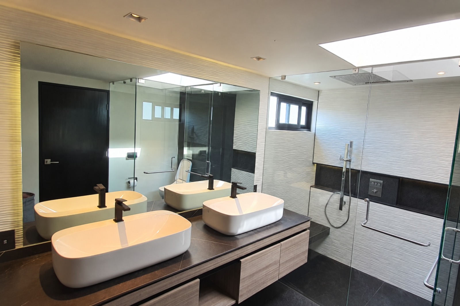Baño principal · Casa Valle de los Olivos, Zona Esmeralda